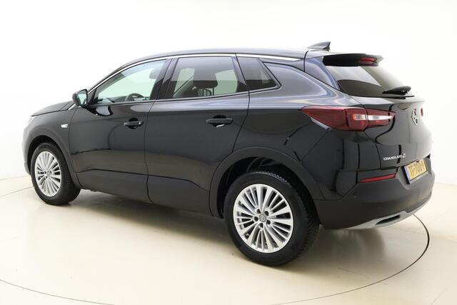 Opel Grandland X 1.2 Turbo Innovation | Navigatie | Climate control | Camera | Lichtmetalen velgen | Electrische achterklep | Getint glas | Keyless