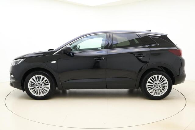 Opel Grandland X 1.2 Turbo Innovation | Navigatie | Climate control | Camera | Lichtmetalen velgen | Electrische achterklep | Getint glas | Keyless