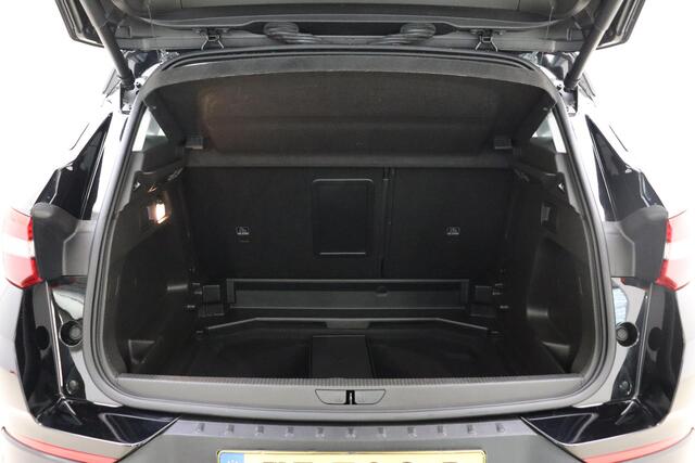 Opel Grandland X 1.2 Turbo Innovation | Navigatie | Climate control | Camera | Lichtmetalen velgen | Electrische achterklep | Getint glas | Keyless