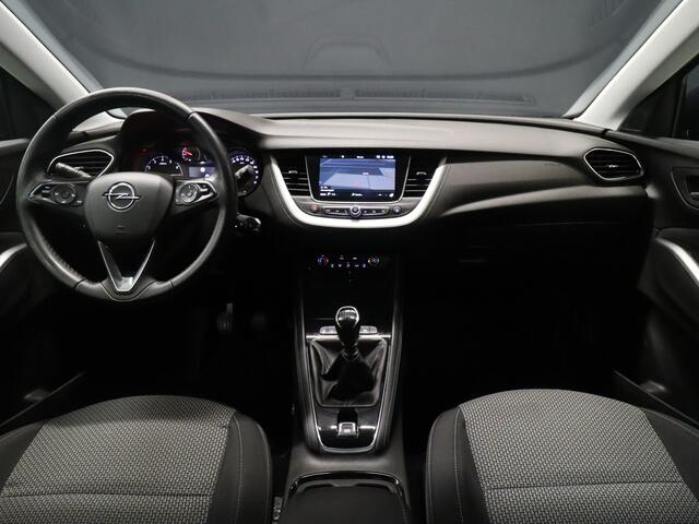 Opel Grandland X 1.2 Turbo Business Edition [APPLE CARPLAY, ANDROID, PARKEERSENSOREN V+A, NAVIGATIE, CRUISE, AIRCO, NIEUWSTAAT]