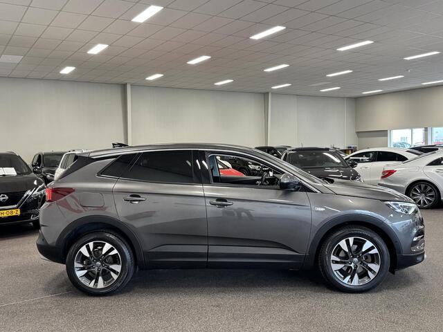 Opel Grandland X 1.2 Turbo Innovation NAVIGATIE/CAMERA, LEER, CRUISE