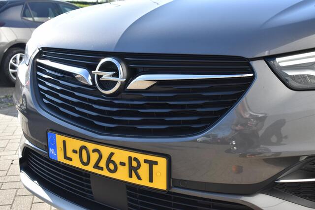 Opel Grandland X 1.2 Turbo Innovation NAVI / ECC / CAMERA
