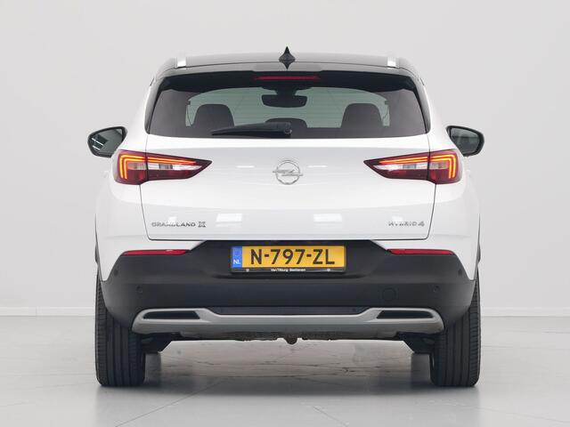 Opel Grandland X 1.6 Turbo Hybrid4 300pk Innovation Navigatie Camera Elek. klep Keyless Carplay Side Assist