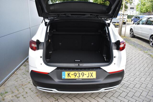 Opel Grandland X 1.2 Turbo Elegance Automaat | Navi / Camera / Climate