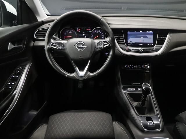 Opel Grandland X 1.2 Turbo Business Executive [TREKHAAK, APPLE CARPLAY, ANDROID, ELEK. KOFFERKLEP, PARKEERSENSOR, CRUISE, NIEUWSTAAT]