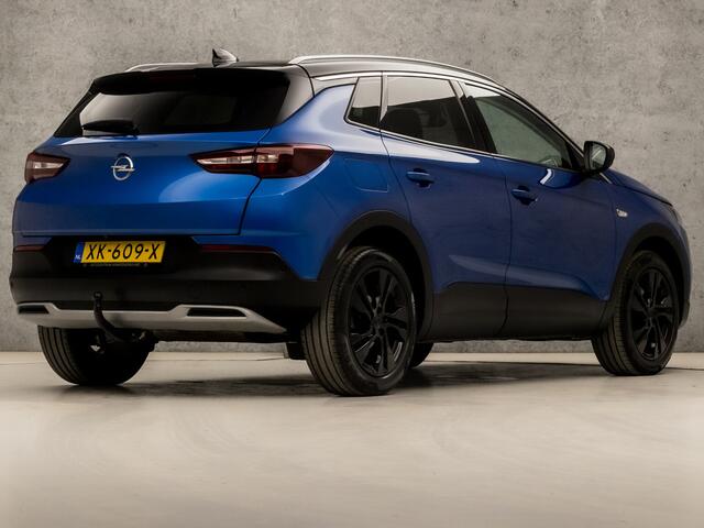 Opel Grandland X 1.2 Turbo Business Executive Automaat (APPLE CARPLAY, GROOT NAVI, ADAPTIVE CRUISE, DENON AUDIO, CAMERA, LEDER, SPORTSTOELEN, CLIMATE, LED KOPLAMPEN, TREKHAAK, NIEUWE APK, NIEUWSTAAT)