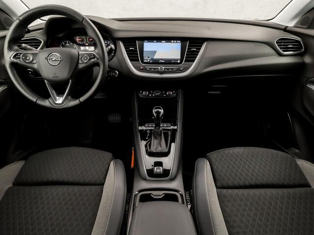Opel Grandland X 1.2 Turbo Business+ (APPLE CARPLAY, GROOT NAVI, STUUR/STOELVERWARMING, LEDER, SPORTSTOELEN, GETINT GLAS, DAB+, LANE ASSIST, NIEUWE APK, NIEUWSTAAT)