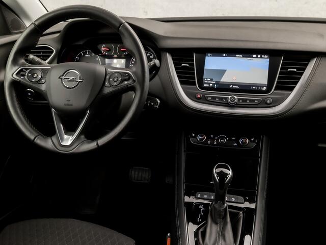 Opel Grandland X 1.2 Turbo Business+ (APPLE CARPLAY, GROOT NAVI, STUUR/STOELVERWARMING, LEDER, SPORTSTOELEN, GETINT GLAS, DAB+, LANE ASSIST, NIEUWE APK, NIEUWSTAAT)