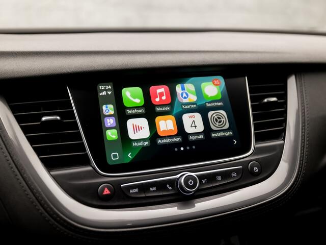 Opel Grandland X 1.2 Turbo Business+ (APPLE CARPLAY, GROOT NAVI, STUUR/STOELVERWARMING, LEDER, SPORTSTOELEN, GETINT GLAS, DAB+, LANE ASSIST, NIEUWE APK, NIEUWSTAAT)