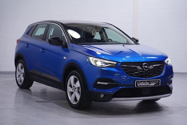 Opel Grandland X 1.2 Turbo Innovation Navi Clima Camera Panodak Winterpakket Sportstoelen Leder/stof Trekhaak Led koplampen