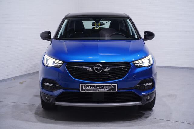 Opel Grandland X 1.2 Turbo Innovation Navi Clima Camera Panodak Winterpakket Sportstoelen Leder/stof Trekhaak Led koplampen