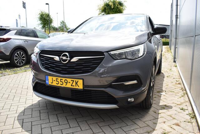 Opel Grandland X 1.2 Turbo Innovation AUTOMAAT / CAMERA / ECC