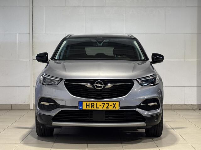 Opel Grandland X Innovation 1.6 Turbo Hybrid4 300pk e-EAT8 | AGR-STOEL | TWO-TONE | TREKHAAK | NAVI | CAMERA | ISOFIX | STOELVERWARMING | DODEHOEK WAARSCHUWING |