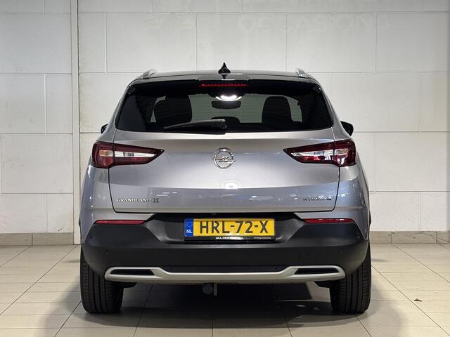 Opel Grandland X Innovation 1.6 Turbo Hybrid4 300pk e-EAT8 | AGR-STOEL | TWO-TONE | TREKHAAK | NAVI | CAMERA | ISOFIX | STOELVERWARMING | DODEHOEK WAARSCHUWING |