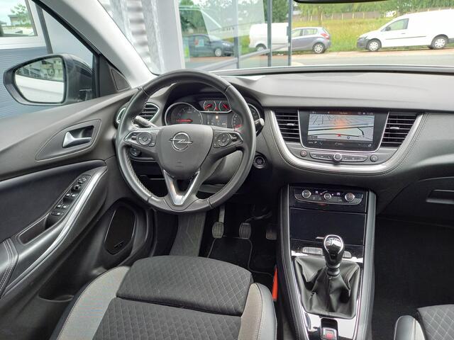 Opel Grandland X 1.2 Turbo Business Executive - LUXE MODEL - CAMERA - KEYLESS - ZWART DAK