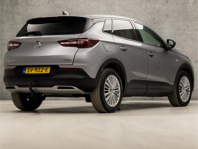 Opel Grandland X 1.2 Turbo Executive Sport Automaat (APPLE CARPLAY, GROOT NAVI, CLIMATE, LED KOPLAMPEN, LEDER, KEYLESS, SPORTSTOELEN, TREKHAAK, CRUISE, LANE ASSIST, NIEUWSTAAT)