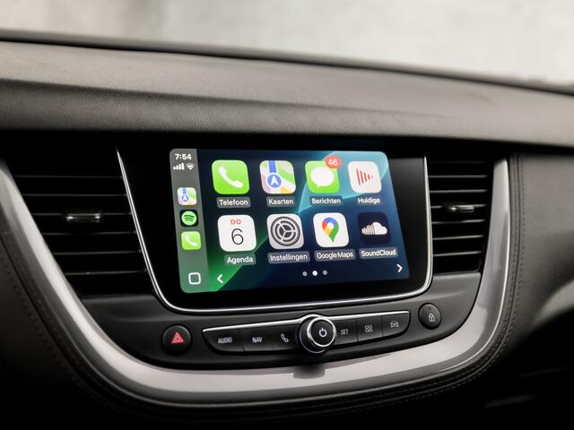 Opel Grandland X 1.2 Turbo Executive Sport Automaat (APPLE CARPLAY, GROOT NAVI, CLIMATE, LED KOPLAMPEN, LEDER, KEYLESS, SPORTSTOELEN, TREKHAAK, CRUISE, LANE ASSIST, NIEUWSTAAT)