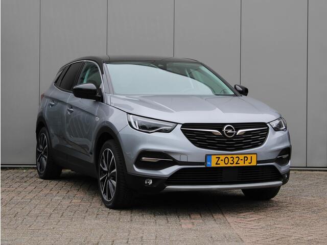 Opel Grandland X 1.6 Turbo Hybrid4 Ultimate 300 PK | Navi / Leder / Camera