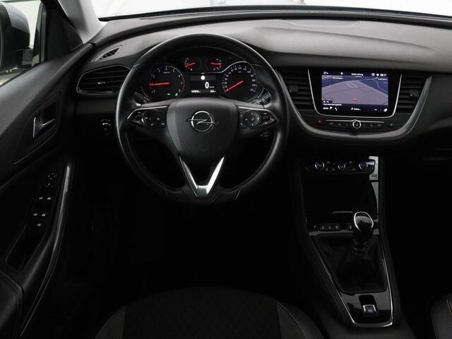 Opel Grandland X 1.2 Turbo Business Executive | Cruise control | Afneembare trekhaak | DAB | Elektrische achterklep | Carplay | Keyless