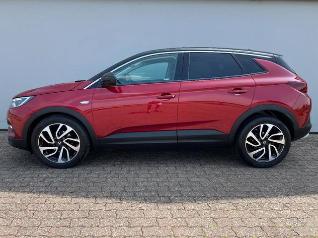 Opel Grandland X 1.2 Turbo Business Executive | Two-tone lak | Automaat | 360 graden camera