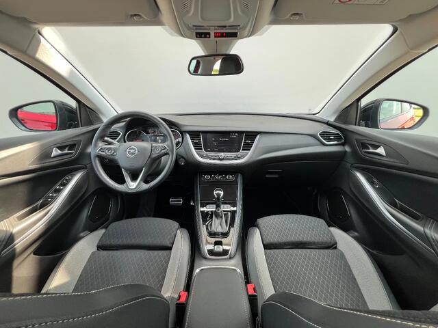 Opel Grandland X 1.2 Turbo Business Executive | Two-tone lak | Automaat | 360 graden camera