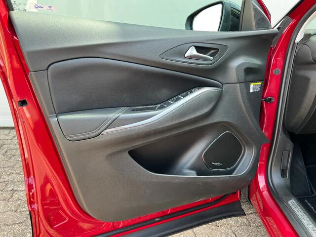 Opel Grandland X 1.2 Turbo Business Executive | Two-tone lak | Automaat | 360 graden camera