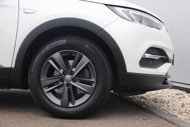 Opel Grandland X 1.2 Turbo 120 Jaar Edition 131PK Automaat Comfortstoelen Navigatie Carplay Android Clima Cruise Parkeersensor