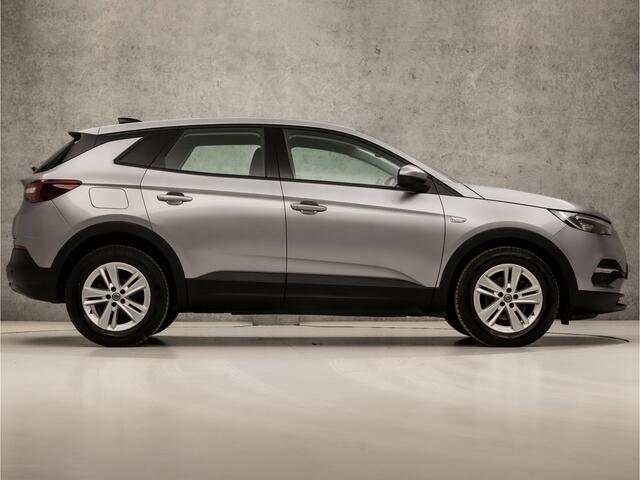 Opel Grandland X 1.2 Turbo Elegance Automaat (APPLE CARPLAY, GROOT NAVI, PARKEERSENSOREN, SPORTSTOELEN, LANE ASSIST, CRUISE, NIEUWE APK, NIEUWSTAAT)
