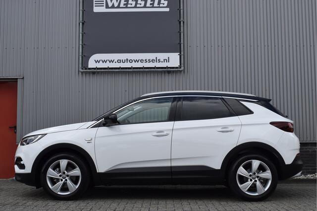 Opel Grandland X 1.2 Turbo 120 Jaar Edition Camera, Stoel/stuurverwarming, Afn. trekhaak, Carplay