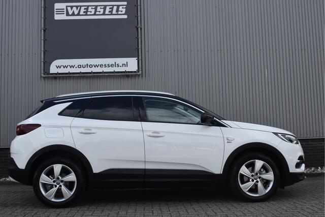 Opel Grandland X 1.2 Turbo 120 Jaar Edition Camera, Stoel/stuurverwarming, Afn. trekhaak, Carplay