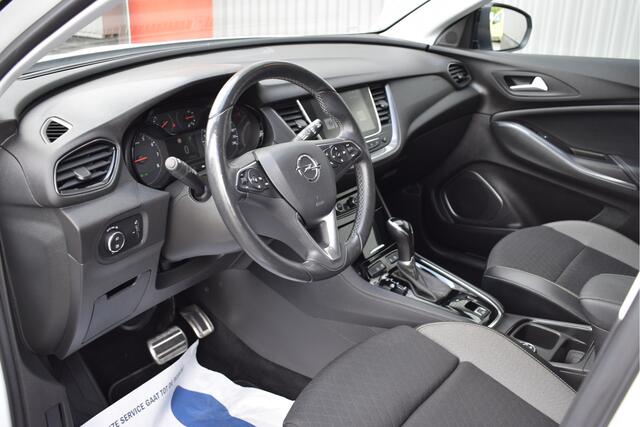 Opel Grandland X 1.2 Turbo 120 Jaar Edition Camera, Stoel/stuurverwarming, Afn. trekhaak, Carplay