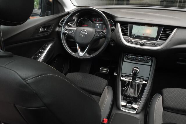 Opel Grandland X 1.2 Turbo Ultimate Panoramadak, Achteruitrijcamera