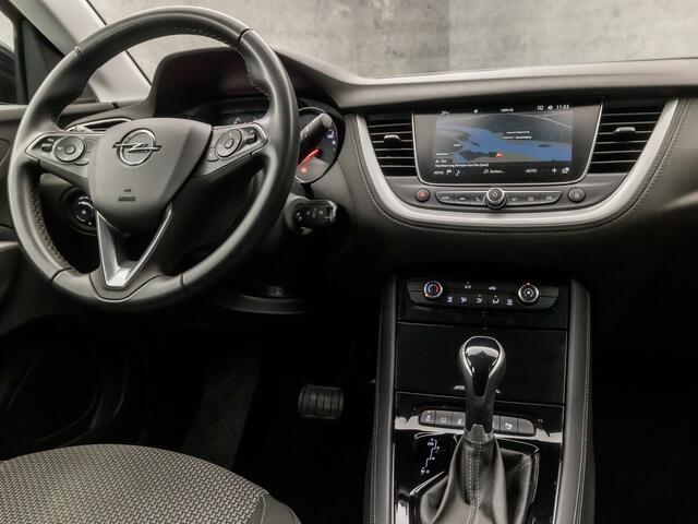 Opel Grandland X 1.2 Turbo Sport Automaat (APPLE CARPLAY, GROOT NAVI, PARKEERSENSOREN, SPORTSTOELEN, LANE ASSIST, CRUISE, NIEUWE APK, NIEUWSTAAT)
