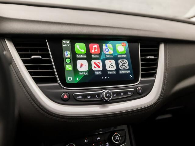 Opel Grandland X 1.2 Turbo Sport Automaat (APPLE CARPLAY, GROOT NAVI, PARKEERSENSOREN, SPORTSTOELEN, LANE ASSIST, CRUISE, NIEUWE APK, NIEUWSTAAT)