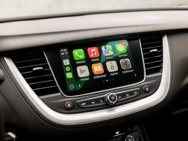 Opel Grandland X 1.2 Turbo Sport Automaat (APPLE CARPLAY, GROOT NAVI, LANE ASSIST, PARKEERSENSOREN, SPORTSTOELEN, CRUISE, LED KOPLAMPEN, NIEUWE APK, NIEUWSTAAT)
