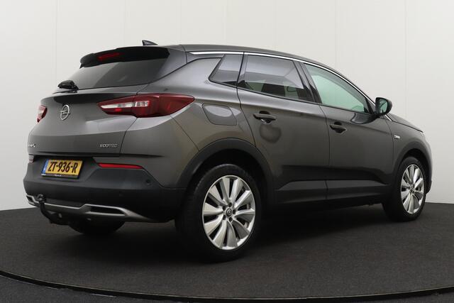 Opel Grandland X 1.2 131 PK Turbo Business Executive Camera Apple Carplay Climate