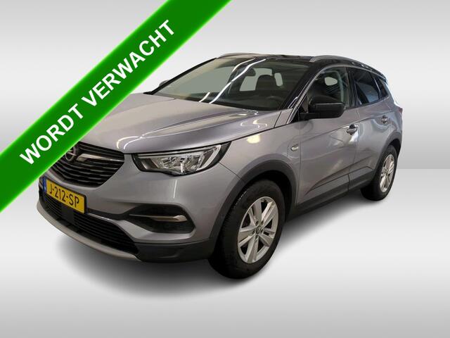 Opel Grandland X 1.5 CDTi Business Executive / Trekhaak / Xenon / Airco-ecc./ Navigatie / Pdc + Camera / Hoge instap / Lmv / Apk 10-25