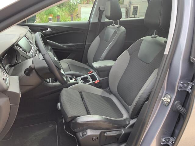 Opel Grandland X 1.2 TURBO BUS. EX. ECC PANARAMADAK NIEUWSTAAT