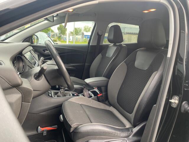 Opel Grandland X BWJ 2019 | 1.2T 131PK Bus Executive | CLIMA | NAVI | LEDER/STOF | CARPLAY | PRIVACY GLASS | PDC V+A \