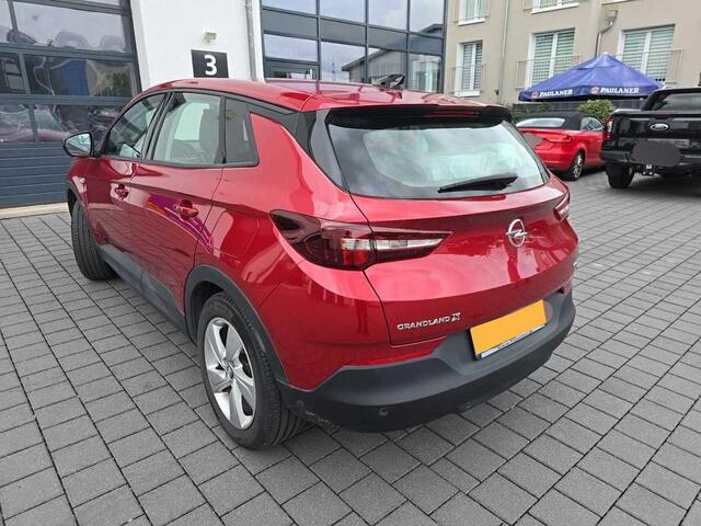 Opel Grandland X 1.6 TURBO HYBRID PHEV BUSINESS EDITION AUT. Stoelverwarming | Trekhaak | Apple Carplay/Android Auto