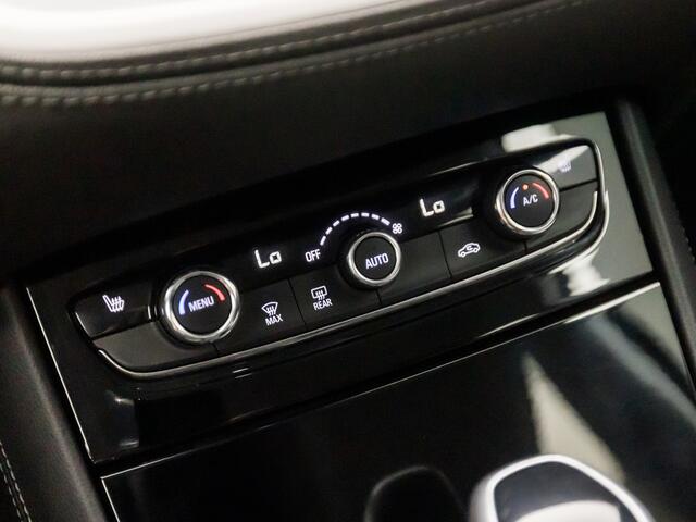 Opel Grandland X 1.2 Turbo Sport Automaat (APPLE CARPLAY, GROOT NAVI, STUUR/STOELVERWARMING, GETINT GLAS, SPORTSTOELEN, PARKEERSENSOREN, CRUISE, NIEUWE APK, NIEUWSTAAT)