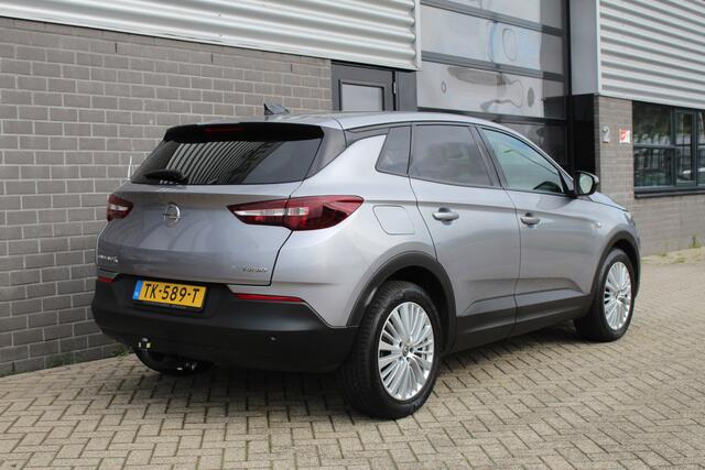 Opel Grandland X 1.2 Turbo Online Edition / Carplay / Clima / Trekhaak