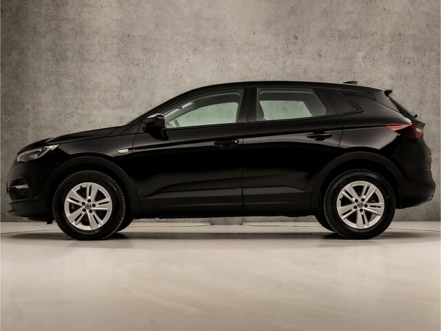 Opel Grandland X 1.2 Turbo Sport Automaat (APPLE CARPLAY, GROOT NAVI, LANE ASSIST, SPORTSTOELEN, CRUISE, PARKEERSENSOREN, LED KOPLAMPEN, NIEUWE APK, NIEUWSTAAT)