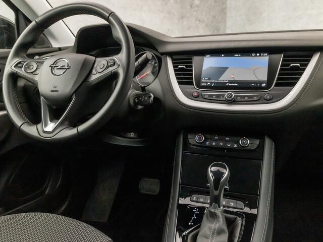 Opel Grandland X 1.2 Turbo Sport Automaat (APPLE CARPLAY, GROOT NAVI, LANE ASSIST, SPORTSTOELEN, CRUISE, PARKEERSENSOREN, LED KOPLAMPEN, NIEUWE APK, NIEUWSTAAT)
