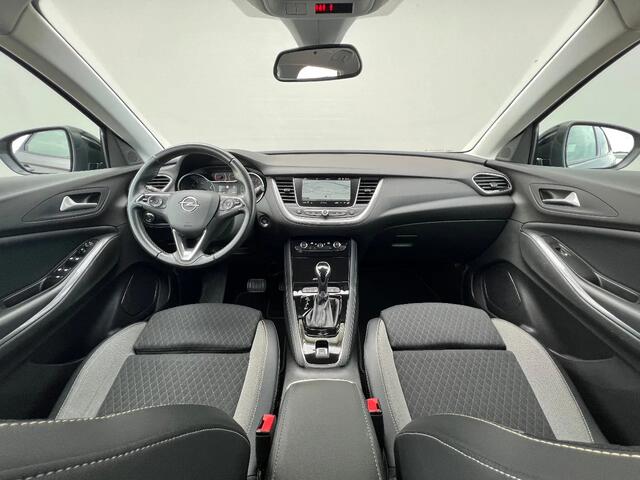 Opel Grandland X 1.2 Turbo Business Executive | Two-tone lak | Automaat | Trekhaak | NL auto