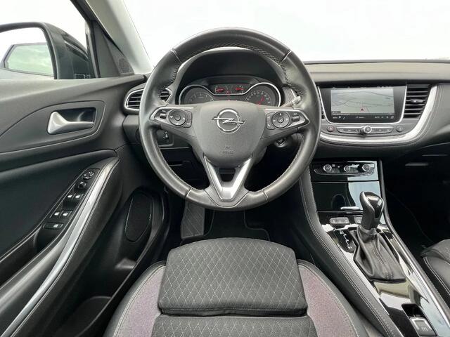 Opel Grandland X 1.2 Turbo Business Executive | Two-tone lak | Automaat | Trekhaak | NL auto