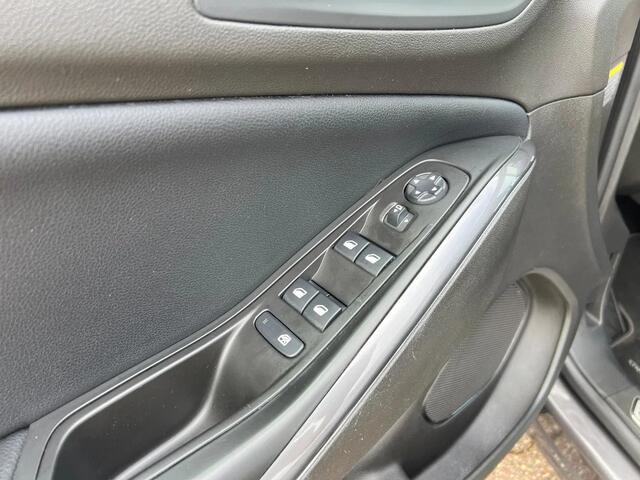 Opel Grandland X 1.2 Turbo Business Executive | Two-tone lak | Automaat | Trekhaak | NL auto