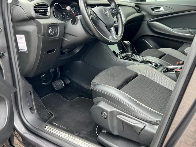 Opel Grandland X 1.2 Turbo Business Executive | Two-tone lak | Automaat | Trekhaak | NL auto