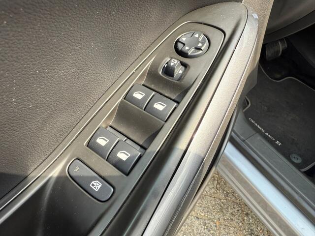 Opel Grandland X 1.2 Turbo Innovation | Navi | Trekhaak | Camera |