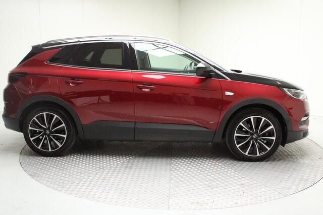 Opel Grandland X 1.6 Turbo Hybrid4 Ultimate 200 pk | automaat | afn. trekhaak | leder | elektr. achterklep | pdc v/a+camera | adapt. cruise | gekoelde/verwarmbare stoelen | dode hoek | carplay | climate | keyless